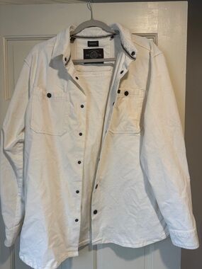 David Bitton Cream Button-Front Casual Shirt with Dark Accent Buttons